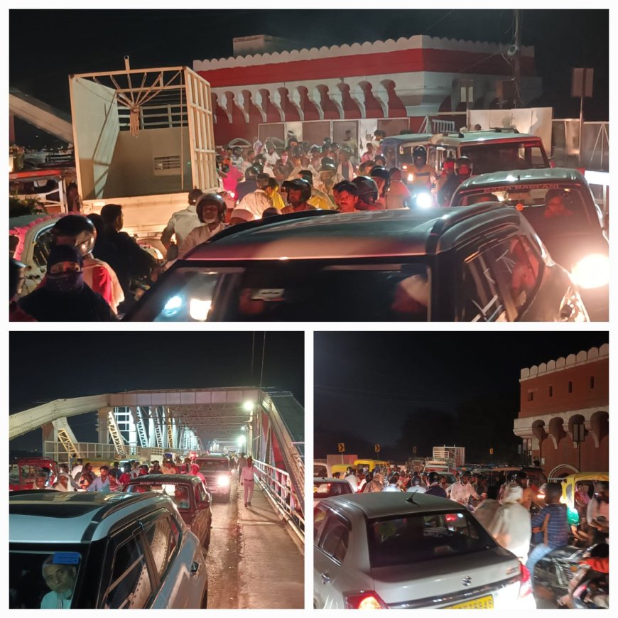 वाराणसी: मालवीय पुल पर भीषण जाम, आदमपुर पुलिस ने दिलाई राहत – यातायात पुलिस बनी रही मूकदर्शक