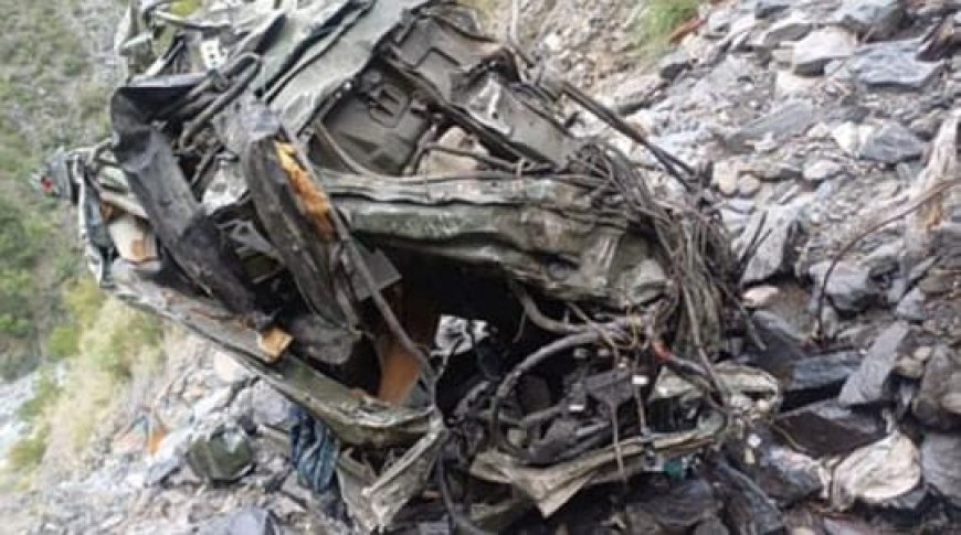Jammu Kashmir : रामबन में सेना का वाहन बना लोहे का ढेर, गहरी खाई में गिरने से तीन वीर जवान शहीद