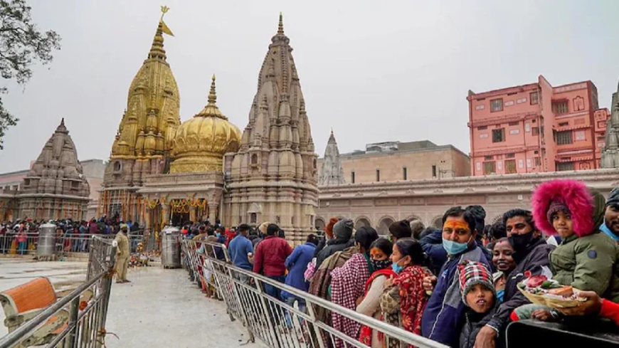 वाह काशी! देसी-विदेशी सैलानियों की ऐसी भीड़, पिछले तीन महीने के आंकड़े देखकर उड़ जाएंगे होश!