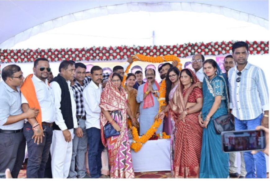 Raipur : उप मुख्यमंत्री अरुण साव सामूहिक विवाह समारोह में शामिल, 28 जोड़ों को दिया आशीर्वाद