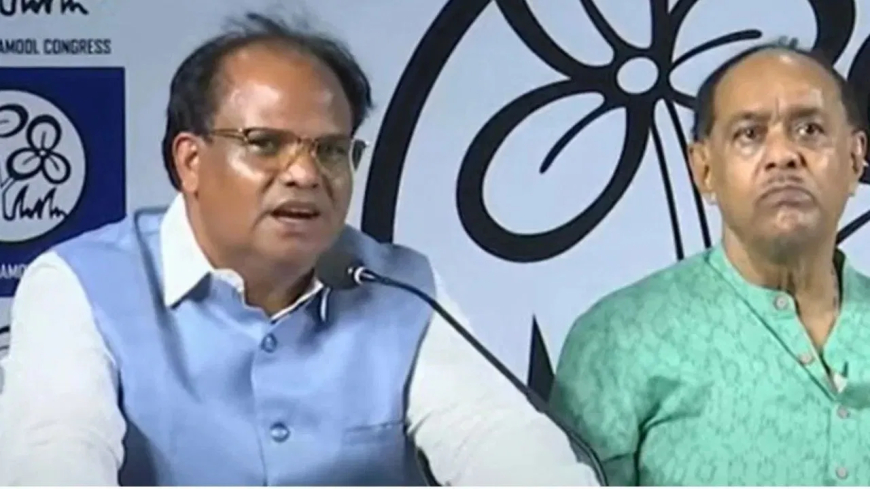 बंगाल में BJP को झटका! पूर्व केंद्रीय मंत्री जॉन बारला ने थामा TMC का दामन