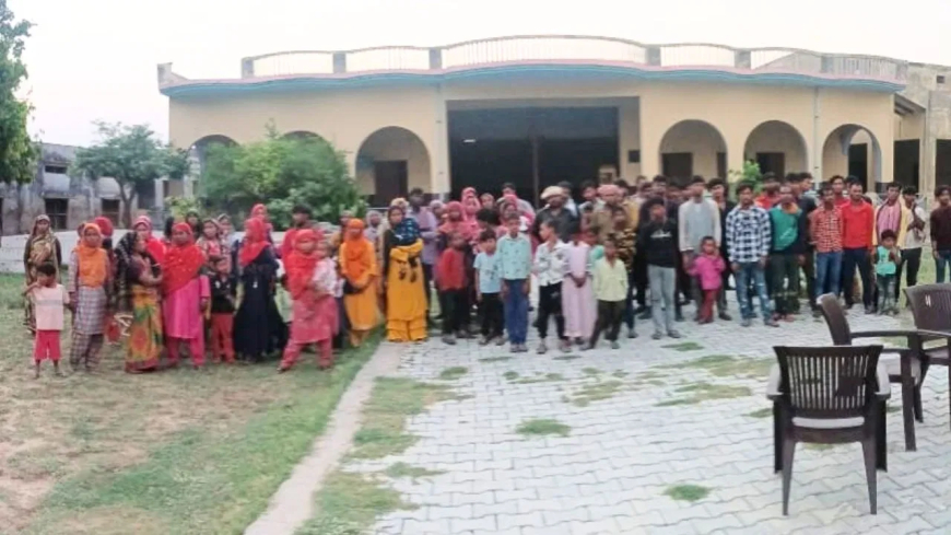मथुरा में पकड़े गए 90 बांग्लादेशी नागरिक, ईंट भट्ठों पर कर रहे थे मजदूरी, बच्चों समेत कई हिरासत में