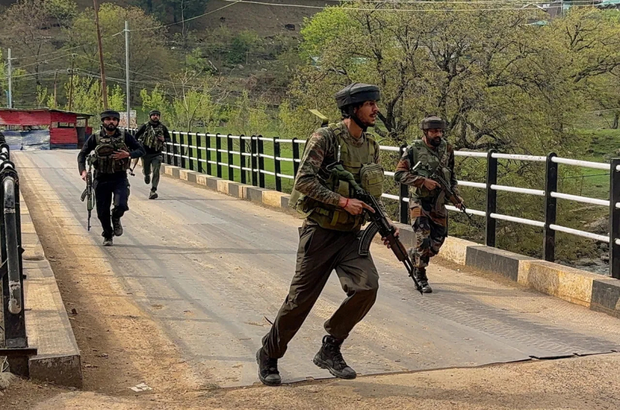 मणिपुर में सुरक्षाबलों का शिकंजा: एक साथ दबोचे गए 6 खूंखार उग्रवादी, चीन कनेक्शन भी आया सामने