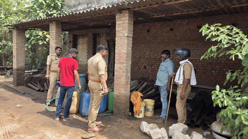 चंदौली: अलीनगर में पुलिस का बड़ा एक्शन, 600 लीटर अवैध डीजल बरामद, तेल चोरों का भंडाफोड़