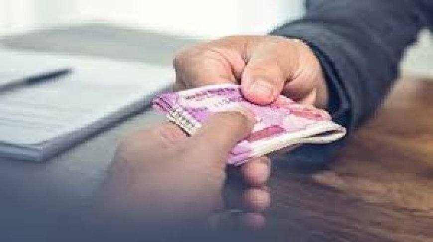 Meerut news : मेरठ 'आ जाओ दरोगा जी, पैसे तैयार हैं'... और रिश्वत लेते ही विजिलेंस ने धर दबोचा