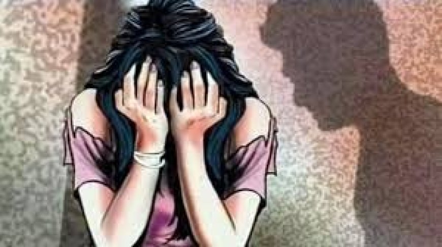Madhya Pradesh News : 2 साल से चाचा कर रहा था नाबालिग के साथ गलत काम, गर्भवती हुई, अस्पताल के टॉयलेट में बच्चे को दिया जन्म