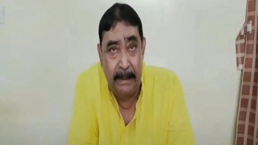 पुलिस अफसर को धमकाना अनुब्रत मंडल को पड़ा भारी, TMC ने मांगा जवाब