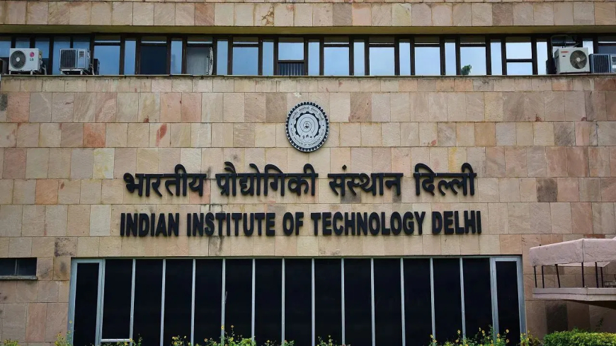 IIT दिल्ली हॉस्टल में छात्र का शव मिला, हड़कंप