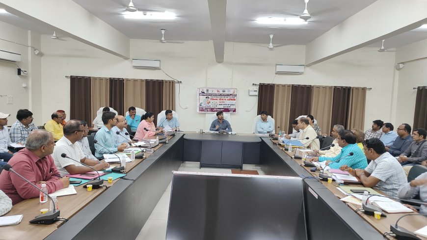 चंदौली में पोषण अभियान को गति देने के लिए जिला पोषण समिति की बैठक संपन्न: नए आंगनवाड़ी केंद्रों के निर्माण और डेटा एंट्री पर ज़ोर