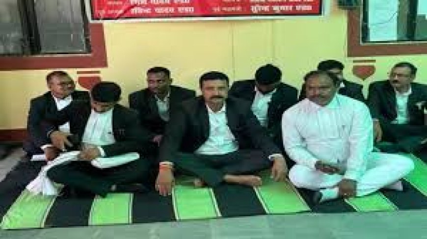 वाराणसी तहसील में भ्रष्टाचार का 'गढ़' बना तहसीलदार न्यायिक कार्यालय: आउटसाइडर कर्मचारी कर रहे खुलेआम अवैध वसूली, CM योगी के दौरे के बीच लगे गंभीर आरोप