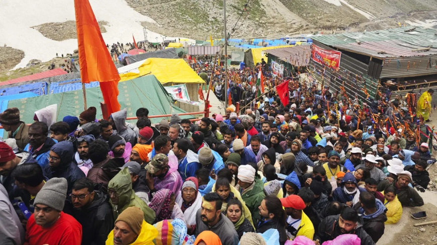 अमरनाथ यात्रा रूट 'नो फ्लाइंग जोन' घोषित: सुरक्षा के कड़े इंतजाम, ड्रोन और गुब्बारों पर प्रतिबंध