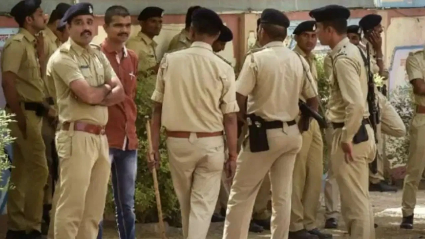मुजफ्फरपुर में क्रूरता की हदें पार: पति ने पत्नी के निजी अंगों में डाली मिर्च, गर्म आयरन से भी दागा