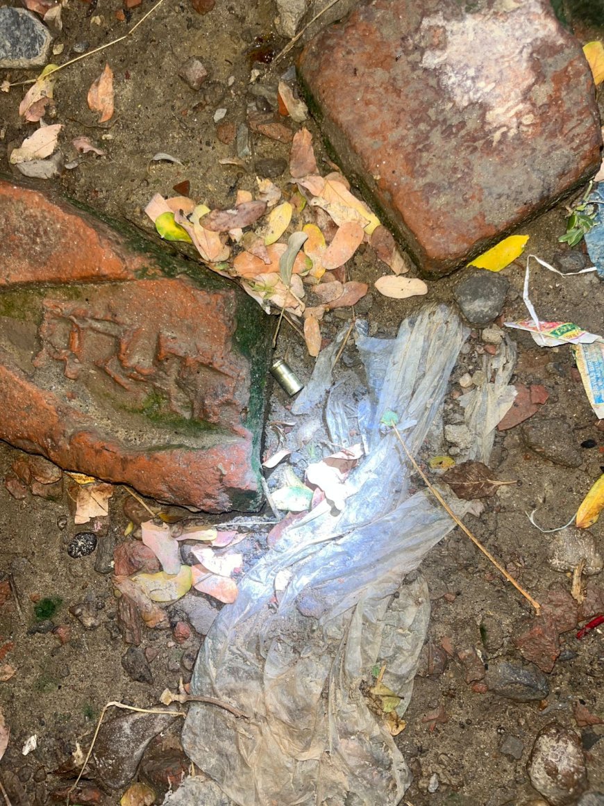 वाराणसी: शिवपुर के परमानंदपुर में माली के घर पर फायरिंग, अज्ञात बदमाशों ने गेट पर चलाई गोलियां