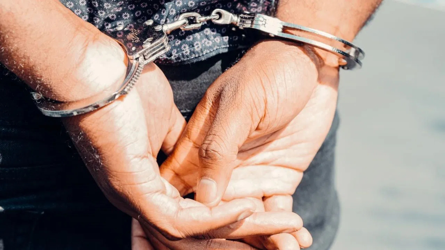 जोधपुर में स्पा सेंटर पर पुलिस का छापा: 23 गिरफ्तार, अनैतिक गतिविधियों का भंडाफोड़