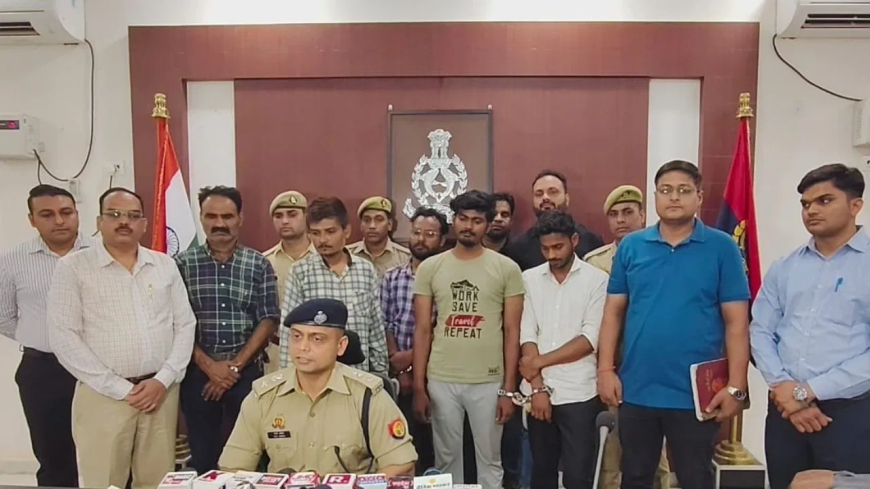 'आप पोर्न वीडियो देखते हो, पैसे दो वरना…': कानपुर में फर्जी क्राइम ब्रांच अधिकारी बनकर लाखों की ठगी, 4 गिरफ्तार