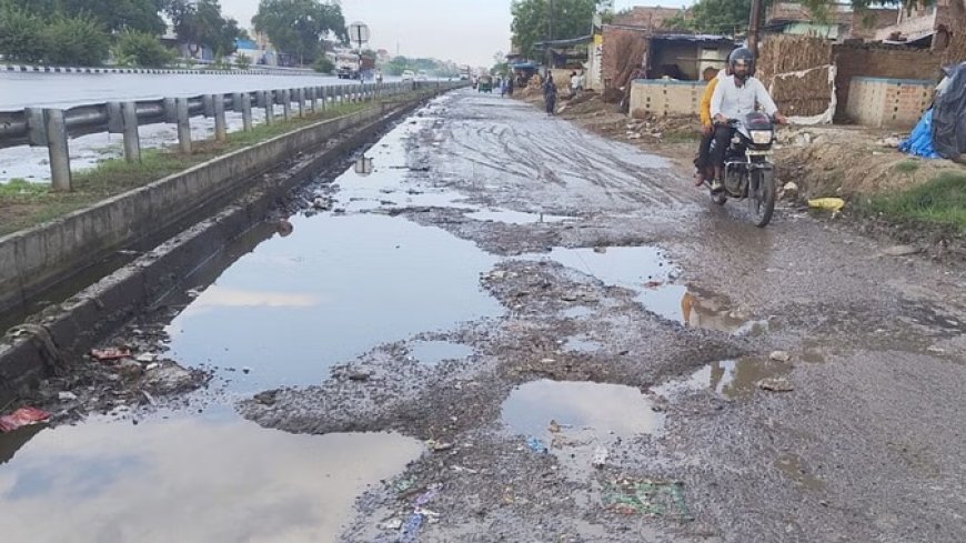 Sawan 2025 : सावन 2025 से पहले पूर्वांचल के इस हाईवे पर बढ़ी कांवड़ियों की चिंता, सर्विस लेन पर 13 जगहों पर गड्ढे