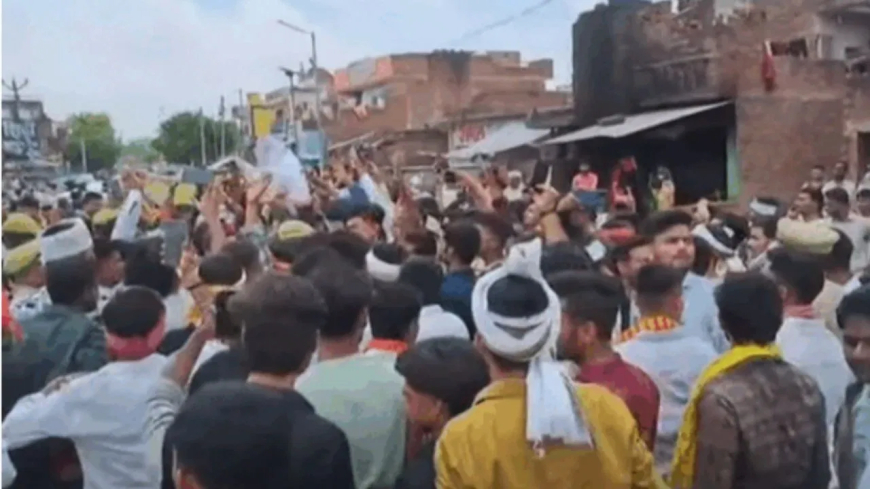 यूपी: इटावा के दांदरपुर गांव में जाति पूछकर एंट्री, पुलिस पर पथराव और फायरिंग