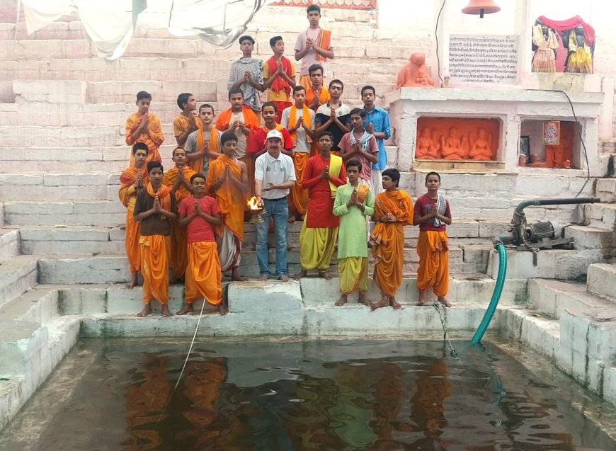 वाराणसी: रथयात्रा के अंतिम दिन मणिकर्णिका चक्र पुष्करिणी कुंड की आरती, स्वच्छता अभियान चलाया गया