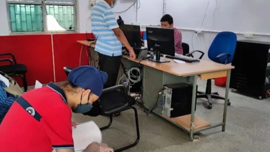 नोएडा में ही बनेगा पासपोर्ट, गाजियाबाद जाने की अब छुट्टी! सेक्टर-19 केंद्र में बढ़ी क्षमता, मिलेंगी ये ख़ास सुविधाएँ