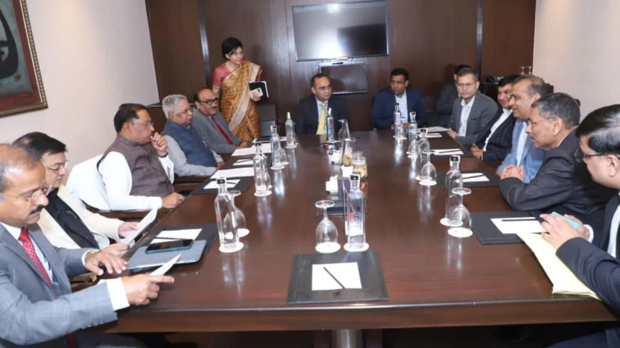 छत्तीसगढ़ औद्योगिक निवेश: CM विष्णुदेव साय से मिले APPL अपोलो के चेयरमैन, राज्य में ₹1200 करोड़ के मेगा निवेश का प्रस्ताव; जल्द बनेगा 100 बेड का अस्पताल