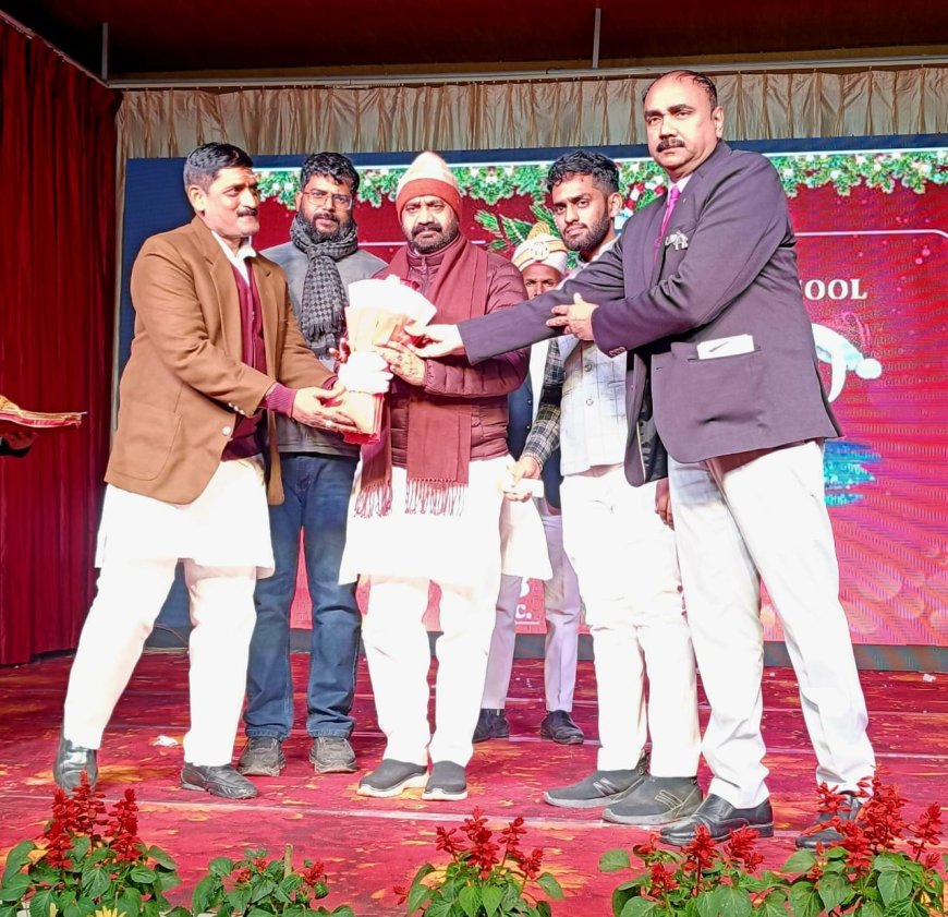 Varanasi News: न्यू सेंट मैरी कॉन्वेंट स्कूल में 'यूफोरिया 2.0' की धूम; राज्यमंत्री दयाशंकर मिश्र 'दयालु' ने सराही बच्चों की प्रतिभा