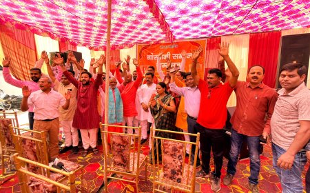 Varanasi: कंदवा में गोस्वामी समाज का विराट सम्मेलन आयोजित, समाज को मजबूत बनाने पर जोर