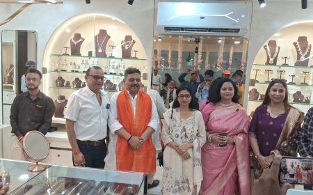 KAASVI के शोरूम का भव्य पुनः शुभारंभ, ग्राहकों को मिलेगा नया शॉपिंग अनुभव