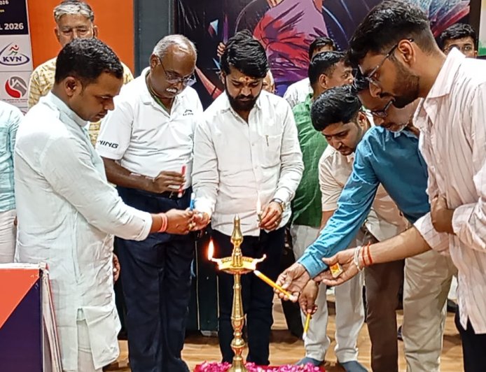 के.वी.एन बैडमिंटन एकेडमी के 4 दिवसीय टूर्नामेंट का शुभारंभ, विधायक डॉ. सुनील पटेल ने किया उद्घाटन