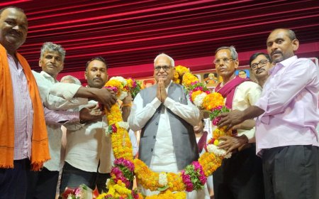 मिर्जापुर में धूमधाम से मनाया गया बुद्ध महोत्सव, सम्राट अशोक स्तंभ का हुआ अनावरण