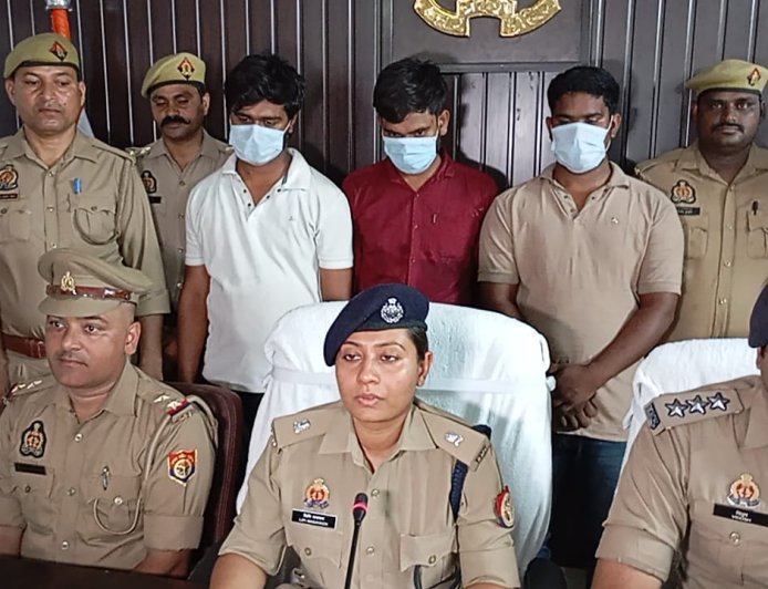 सारनाथ पुलिस की बड़ी सफलता: लूटकांड का 24 घंटे में खुलासा, तीन शातिर गिरफ्तार