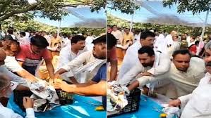 Up News : मेरठ में जयंत चौधरी की मैंगो पार्टी में आम की ‘लूट’ का वीडियो वायरल, रालोद कार्यकर्ता जेबें भरते दिखे